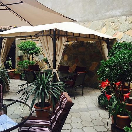 Hotel Majestic Tbilisi Ngoại thất bức ảnh