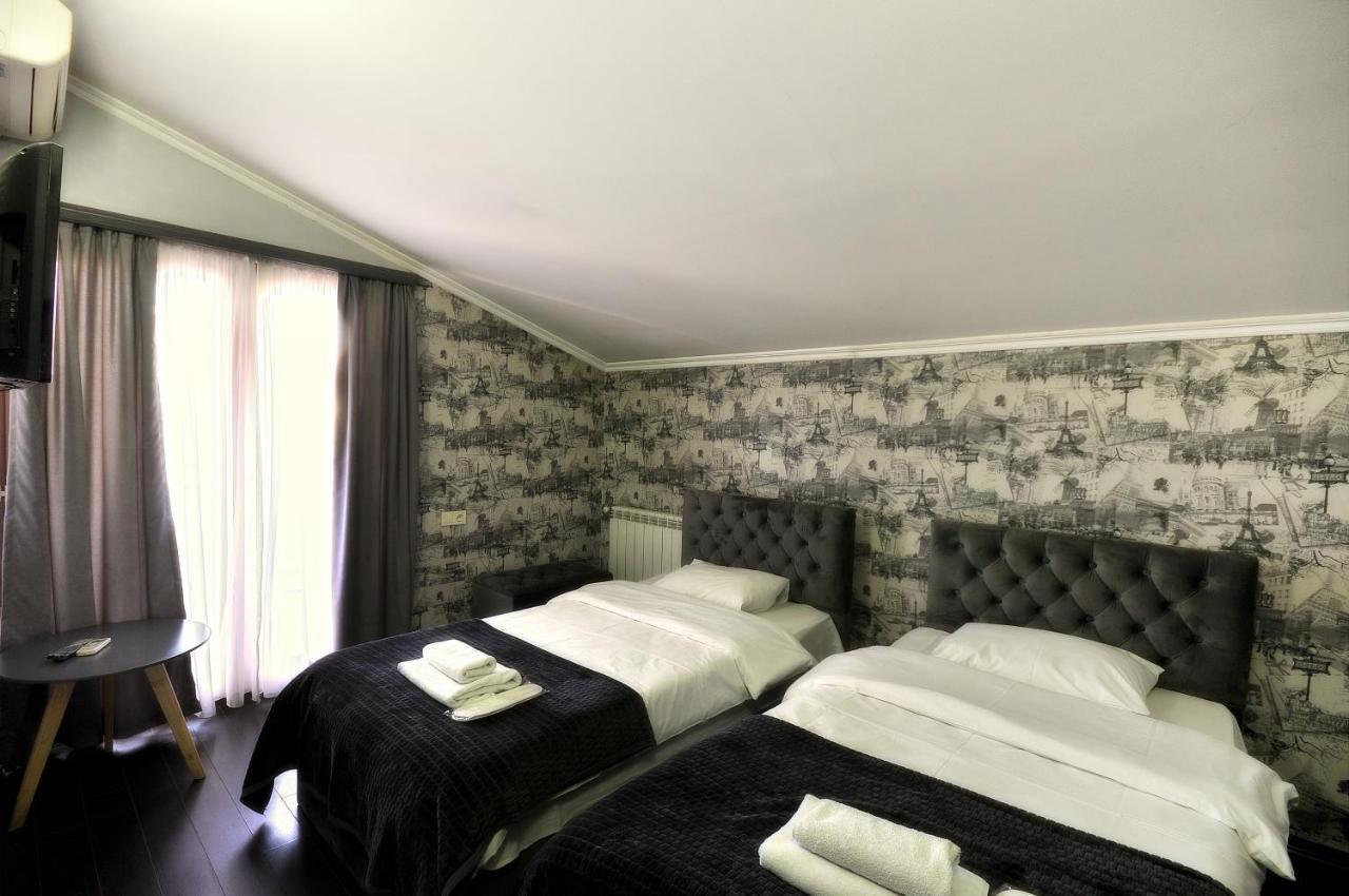 Hotel Majestic Tbilisi Ngoại thất bức ảnh