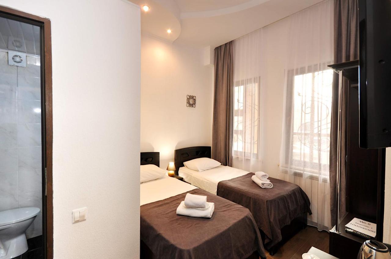 Hotel Majestic Tbilisi Ngoại thất bức ảnh