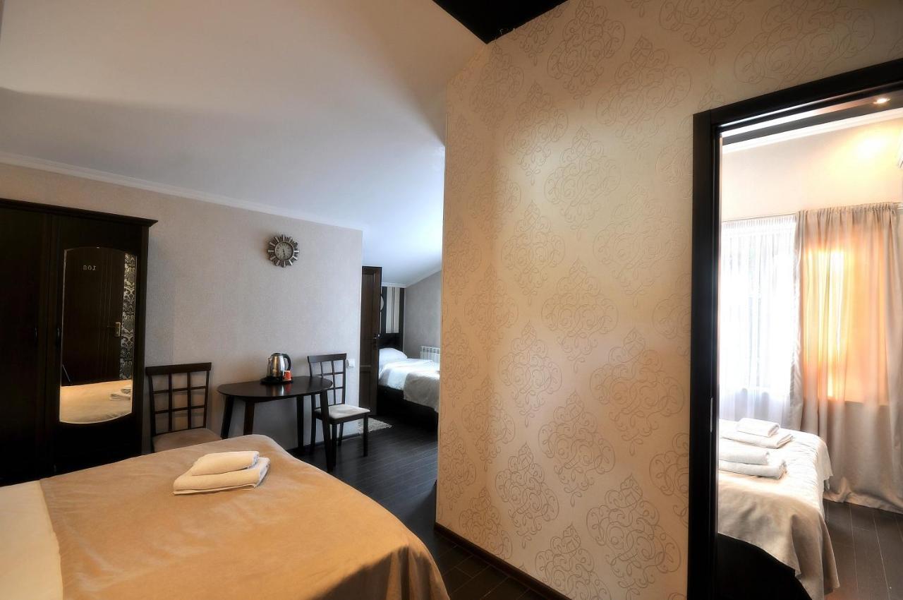 Hotel Majestic Tbilisi Ngoại thất bức ảnh