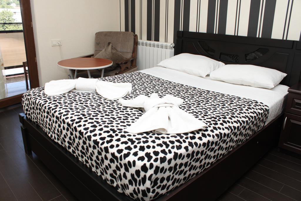 Hotel Majestic Tbilisi Phòng bức ảnh